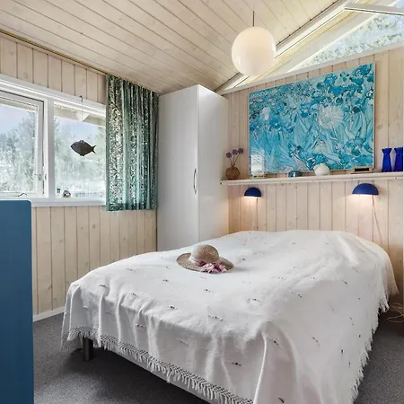 3 Bedroom Lovely In Knebel