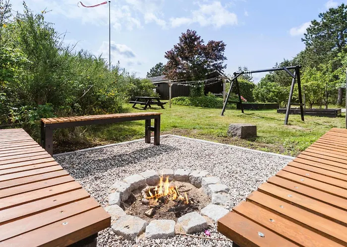 3 Bedroom Lovely In Feriehus *