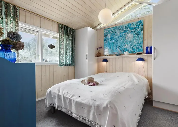 3 Bedroom Lovely In Knebel