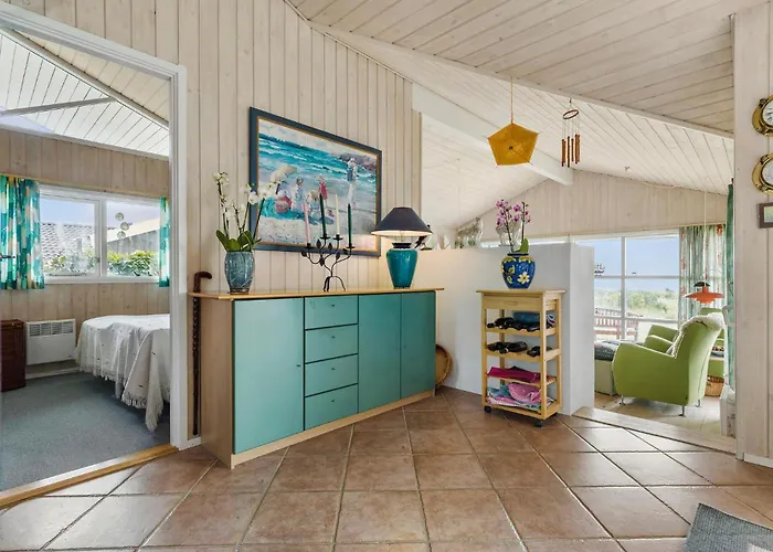 3 Bedroom Lovely In * Knebel